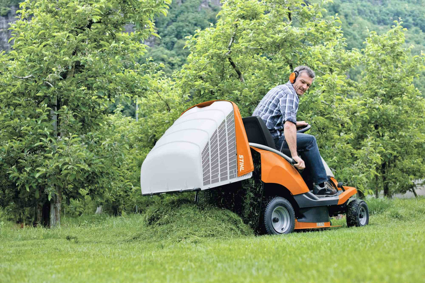 STIHL Aufsitzmäher RT 4082 - Modell 2025