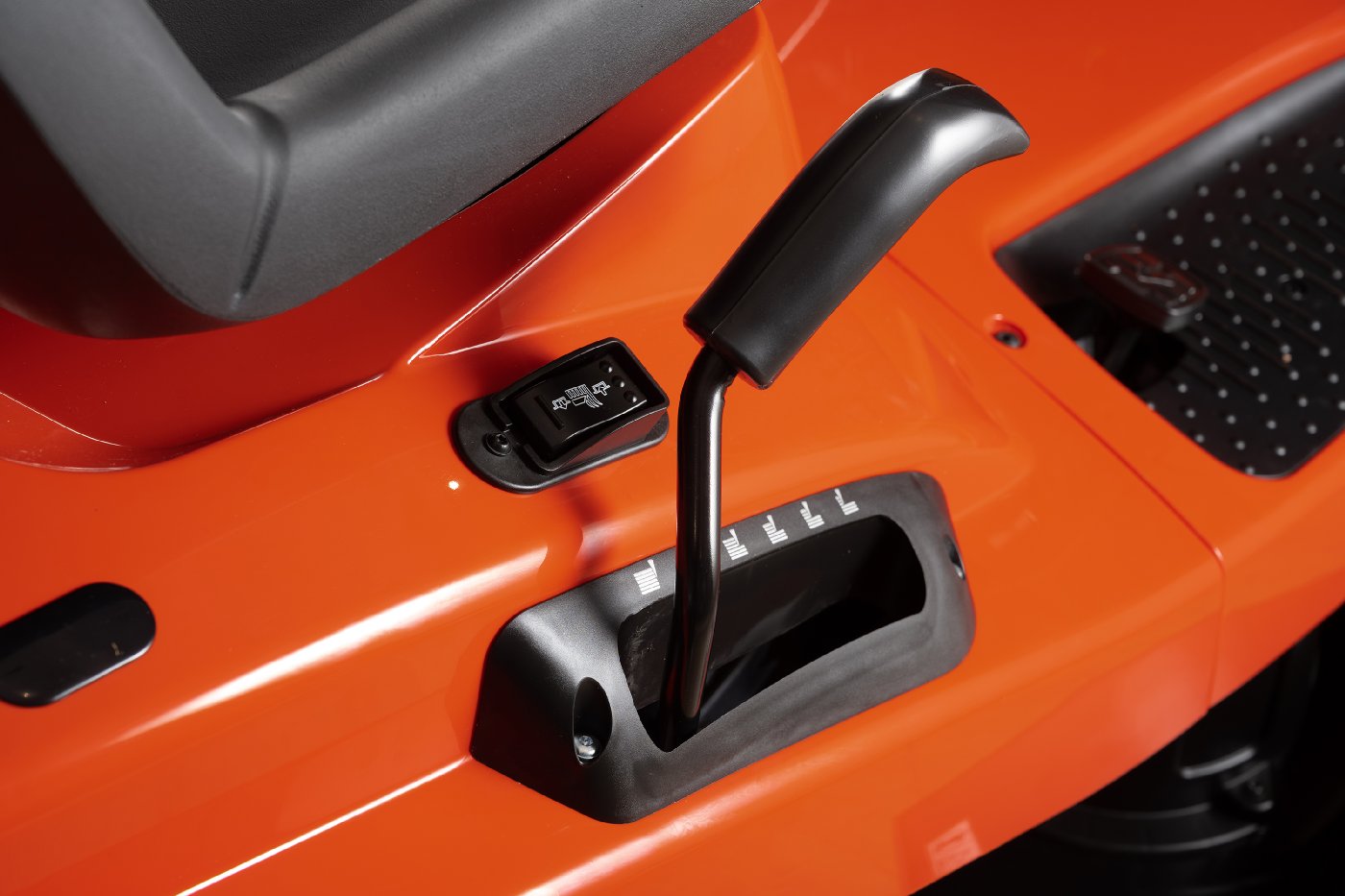 Sabo Rasentraktor 110-S inkl. Mulchkeil - Modell 2025