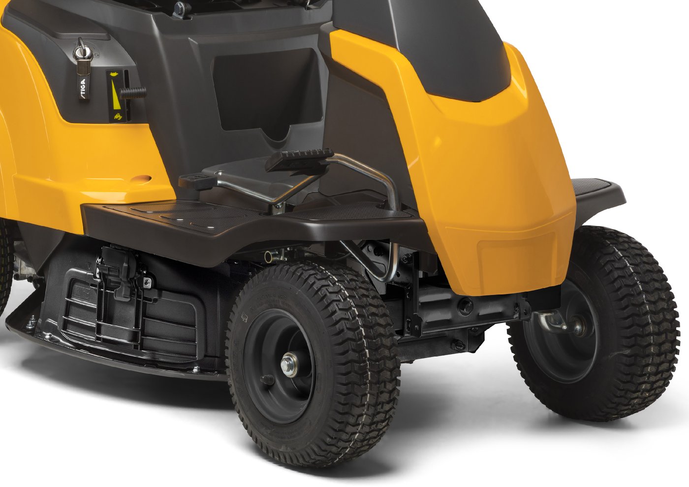 Stiga Aufsitzmäher Combi 166 mit Mulchkit und Deflektor - Modell 2025