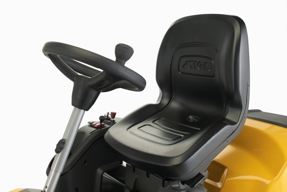 Stiga Frontmäher Park 700 W - Modell 2025 - ohne Mähdeck