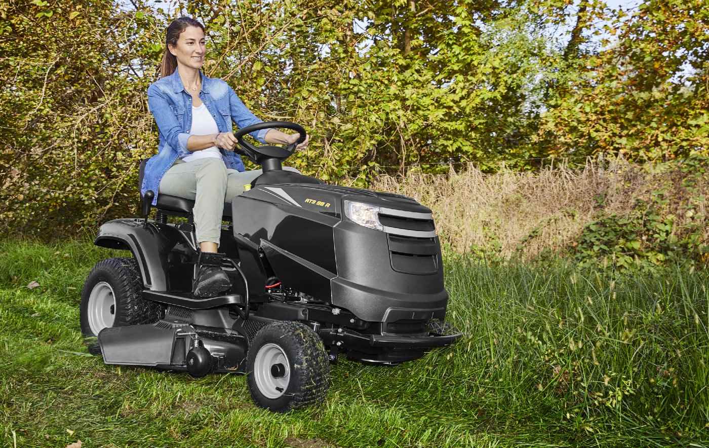 Alpina Rasentraktor AT3 98 A - Modell 2025
