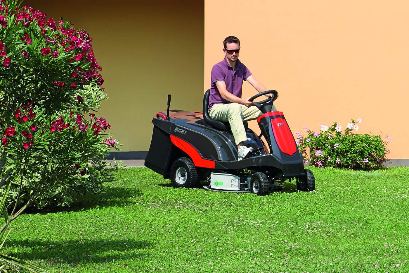 Efco Aufsitzmäher Rider Zephyr 72/13 H 4in1 - Modell 2025