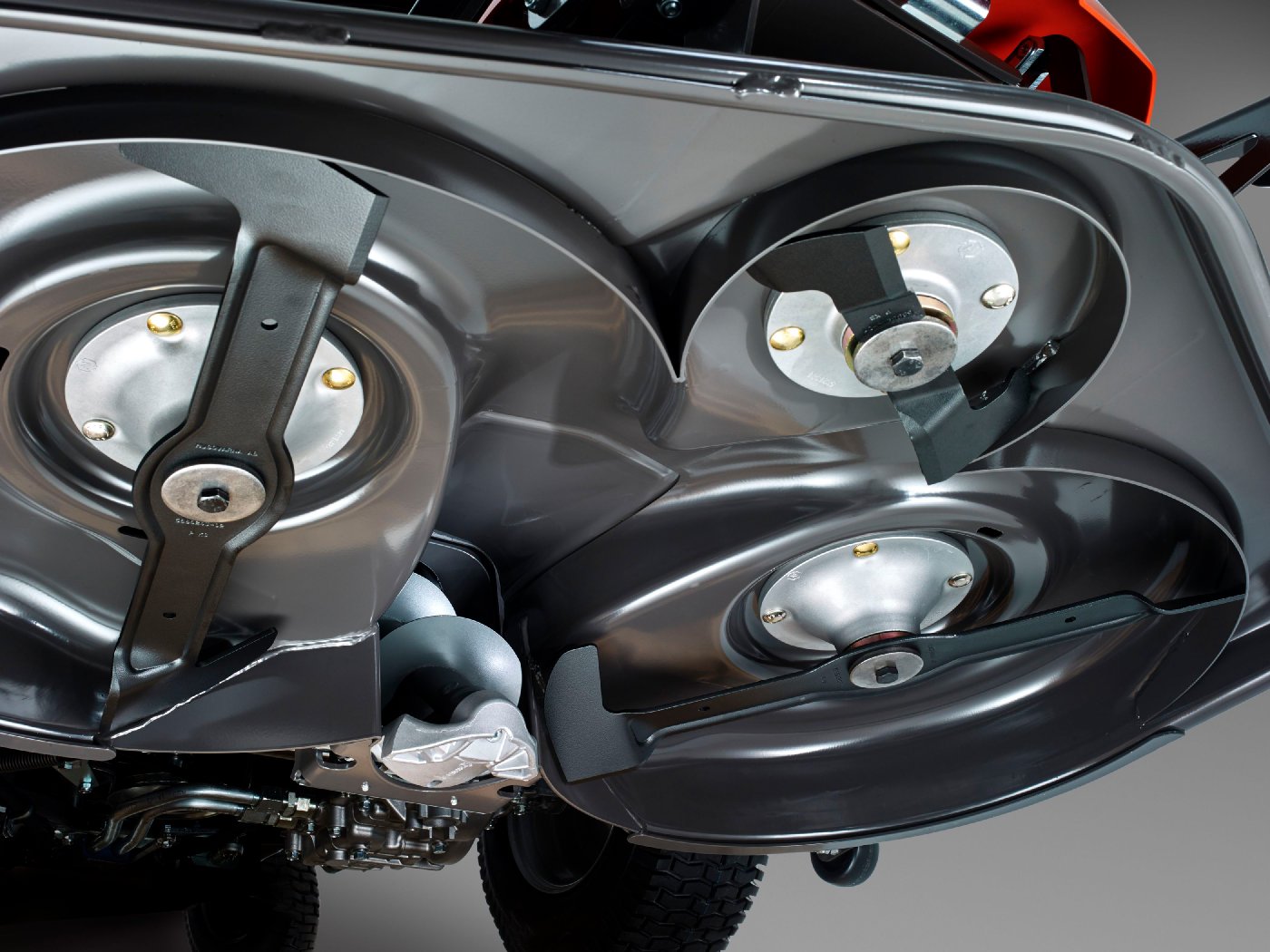 Husqvarna Profi Allrad-Frontmäher RC 320Ts AWD - Grundgerät ohne Mähdeck - Modell 2025