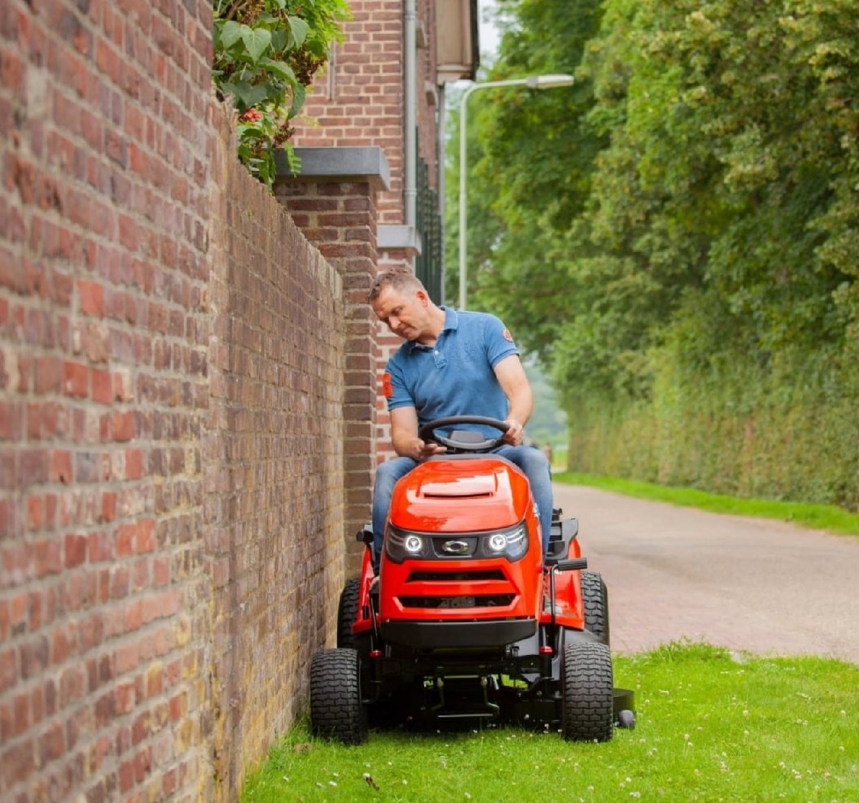 Simplicity Rasentraktor Regent SLT 175 - CentreCut Stahlrahmen Mähdeck