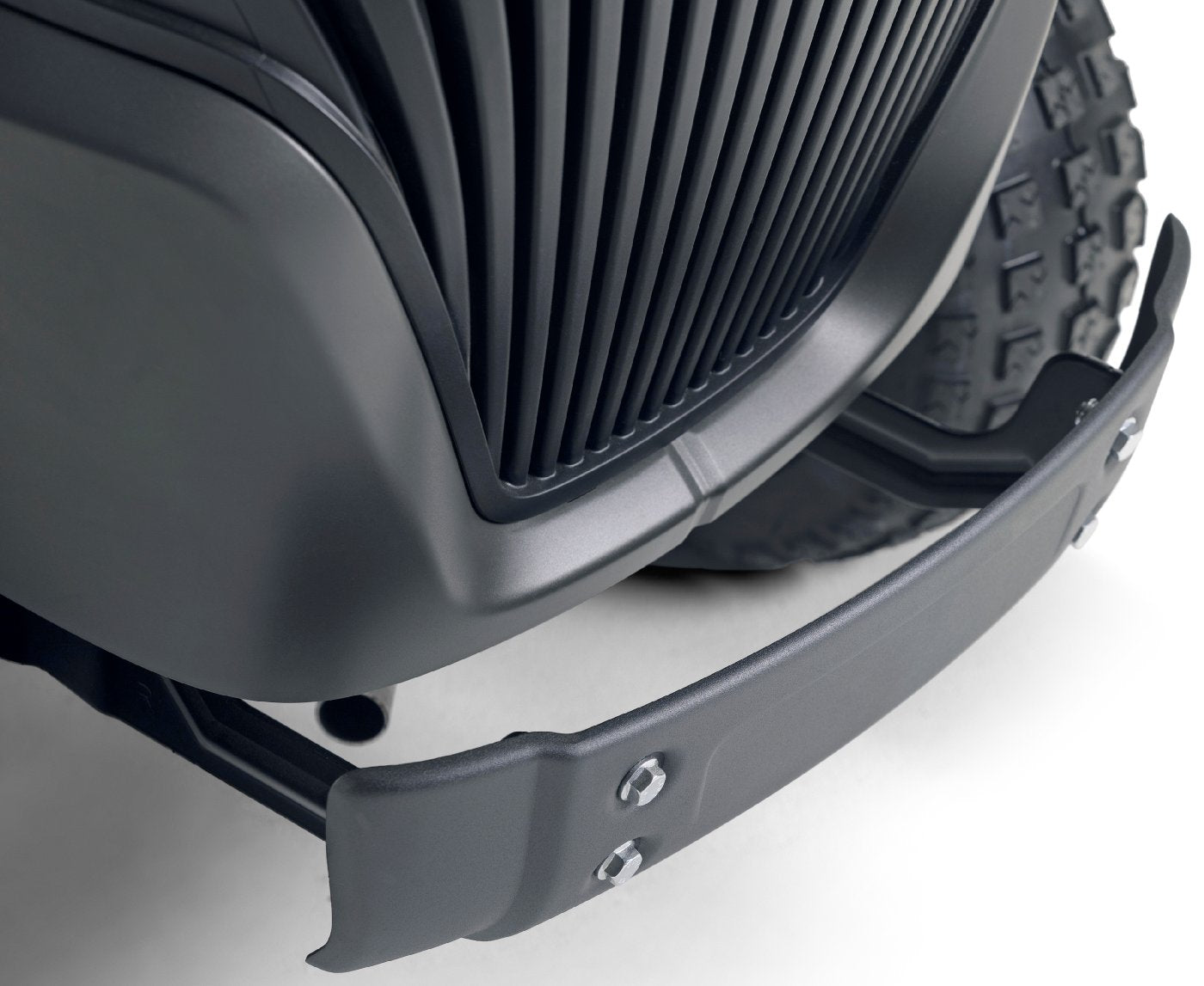 Stiga Rasentraktor Estate 798 Winterpaket mit 120 cm Schneeschild, PTO-Kit und Schneeketten