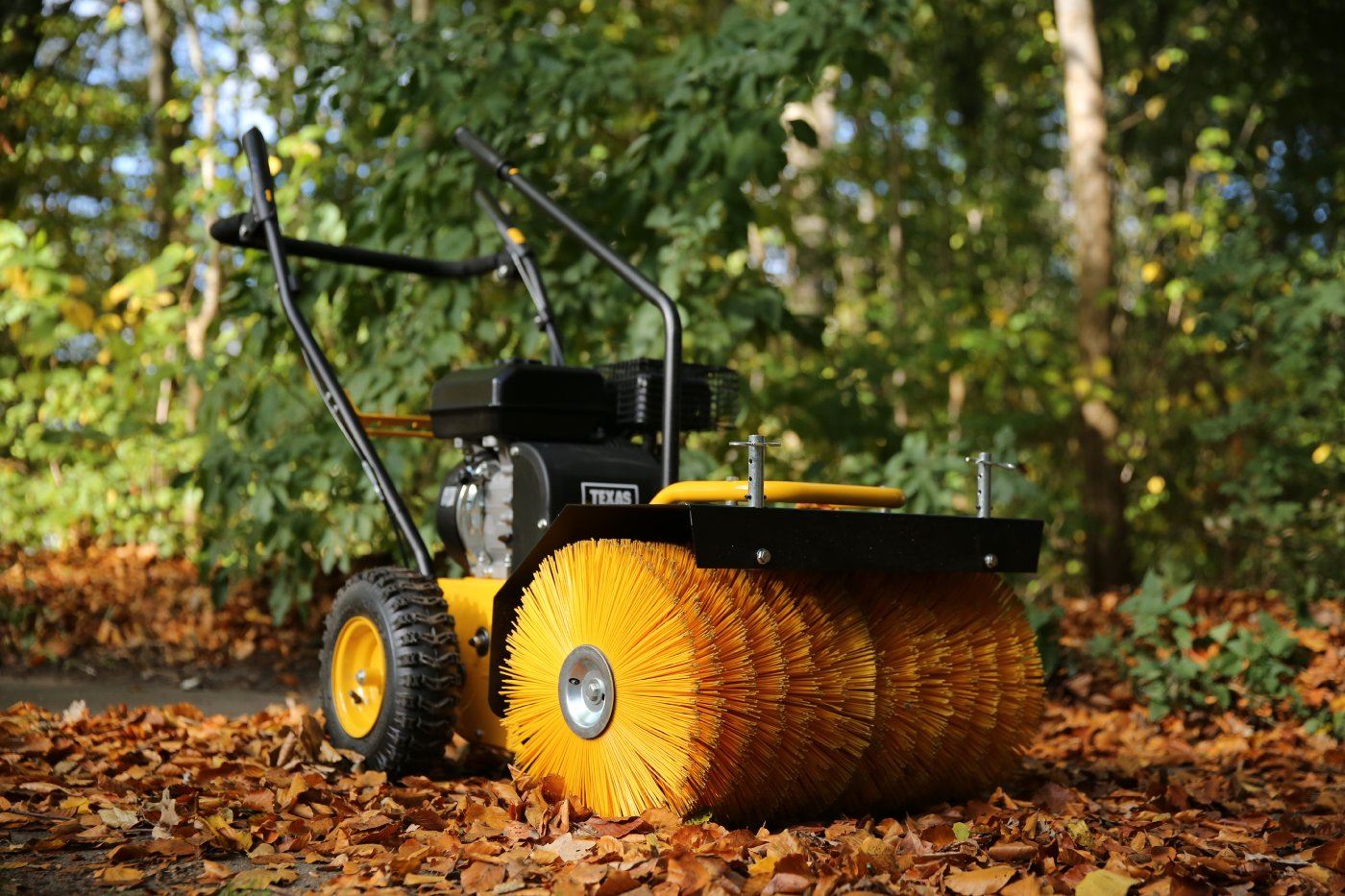 Texas Schmutz- und Schneekehrmaschine HANDY SWEEP 650TG - Modell 2025